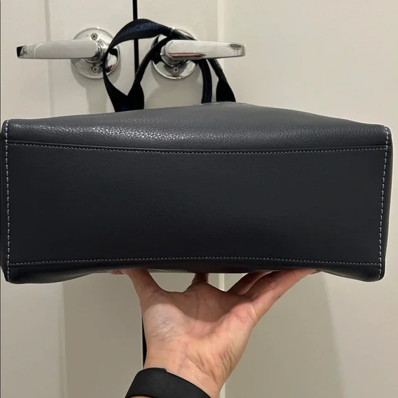 Coach (NWT) Derby Tote in Midnight Navy - Picture 9 of 13